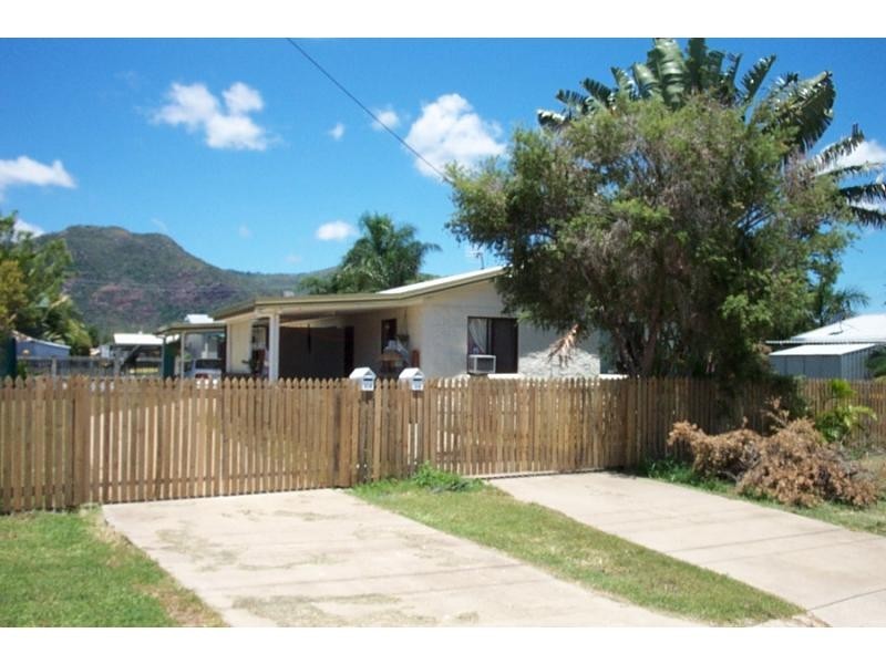 1/4 St Lucia Drive, Rasmussen QLD 4815