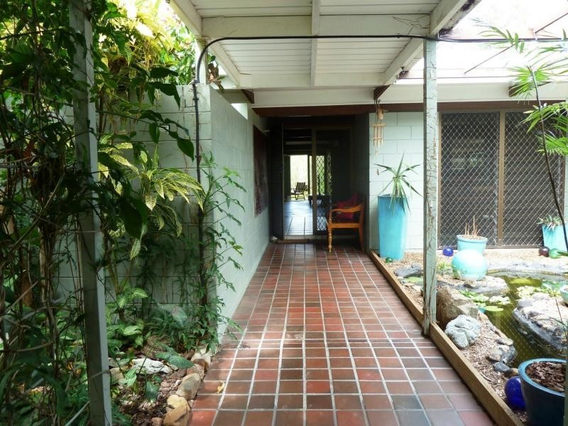 30 Peter Street, Kelso QLD 4815