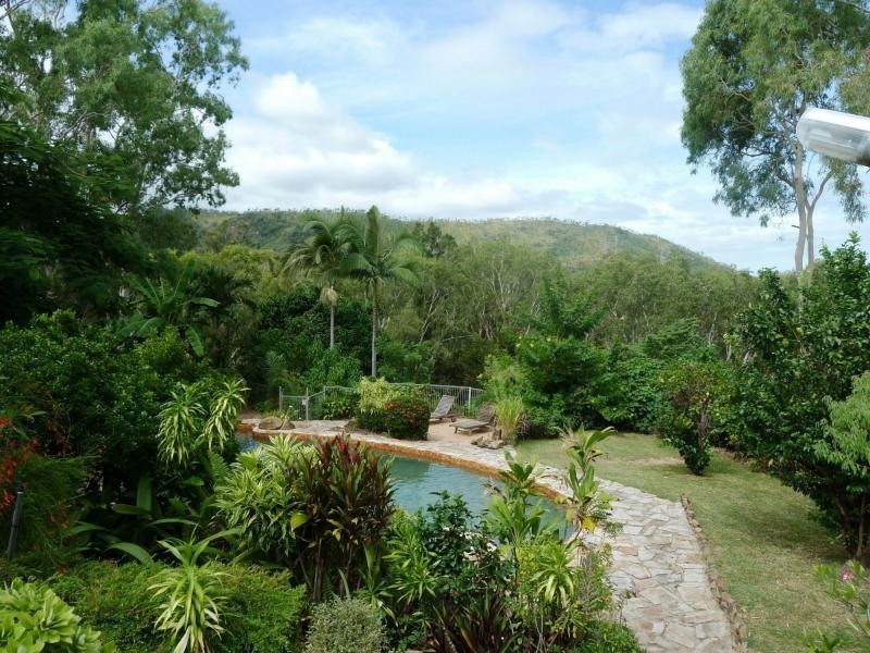 30 Peter Street, Kelso QLD 4815