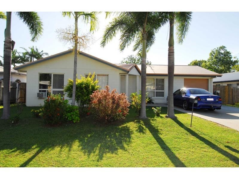 15 Leila Avenue, Rasmussen QLD 4815