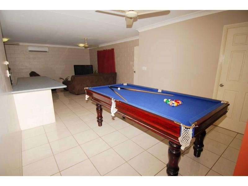 15 Leila Avenue, Rasmussen QLD 4815