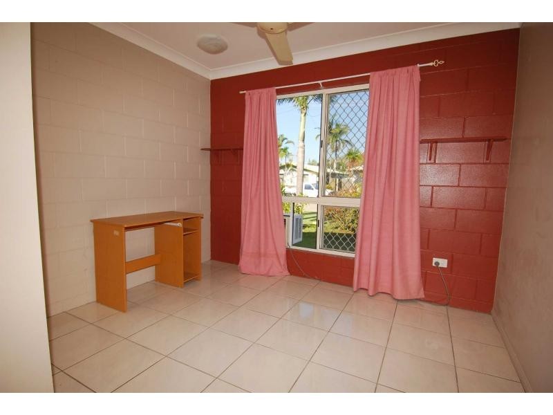 15 Leila Avenue, Rasmussen QLD 4815