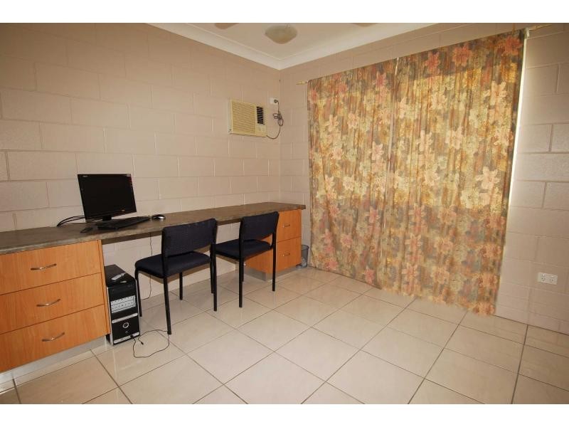 15 Leila Avenue, Rasmussen QLD 4815