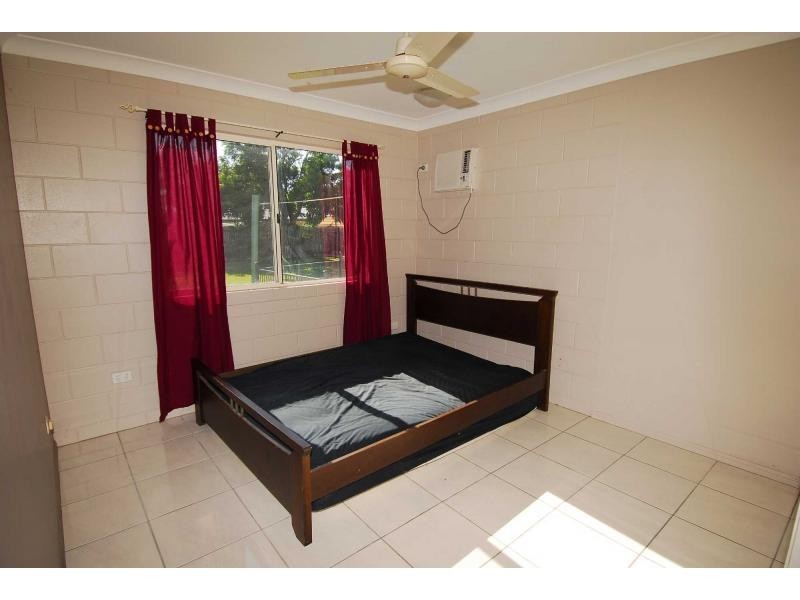 15 Leila Avenue, Rasmussen QLD 4815