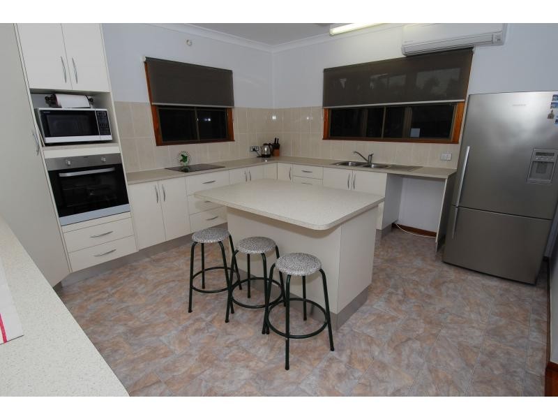 10 Bokirana Crescent, Kirwan QLD 4817