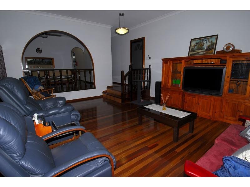 10 Bokirana Crescent, Kirwan QLD 4817