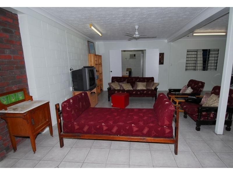 10 Bokirana Crescent, Kirwan QLD 4817