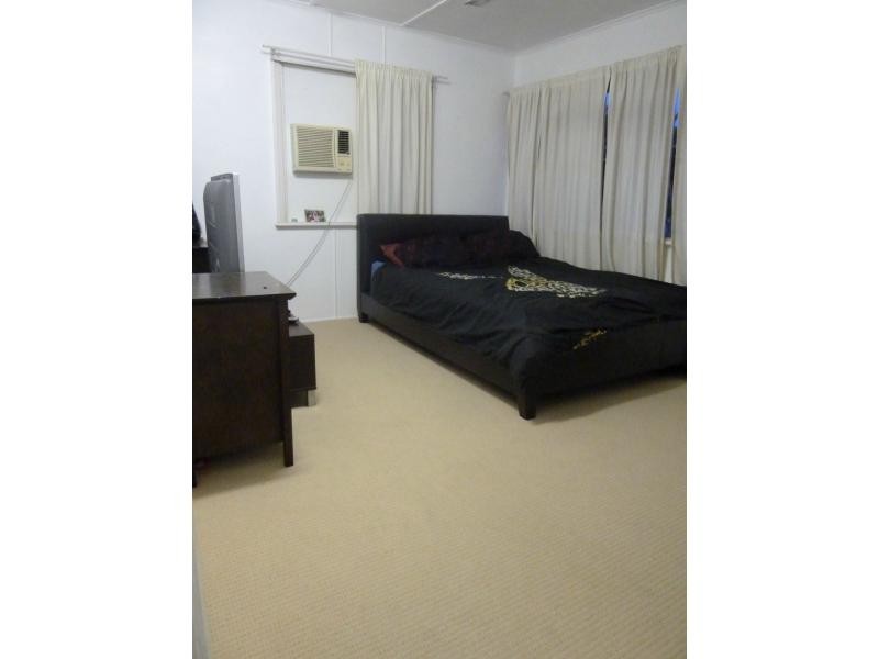 35 Baralga Street, Cranbrook QLD 4814