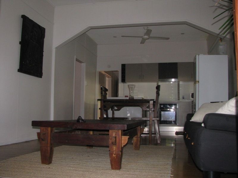 16 Allen Street, South Townsville QLD 4810