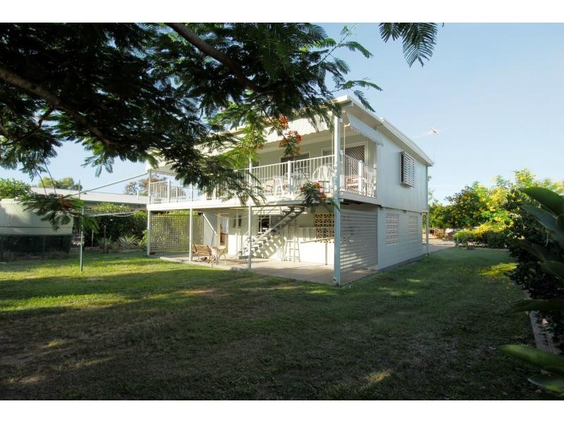 8 Banks Street, Wulguru QLD 4811