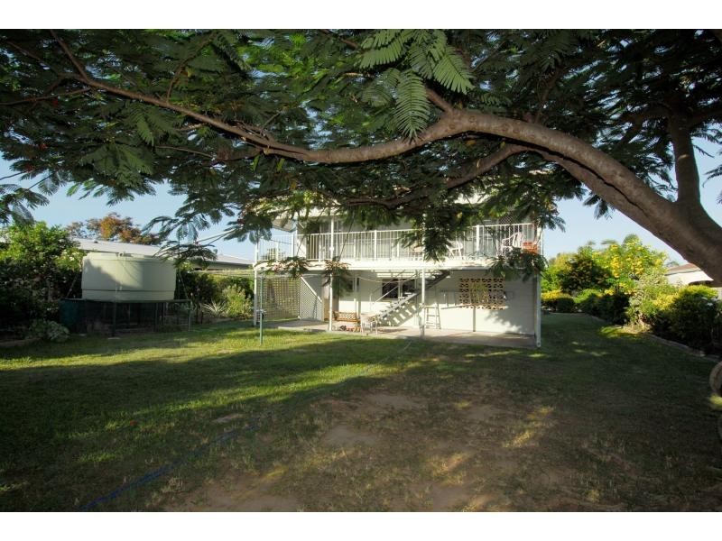 8 Banks Street, Wulguru QLD 4811