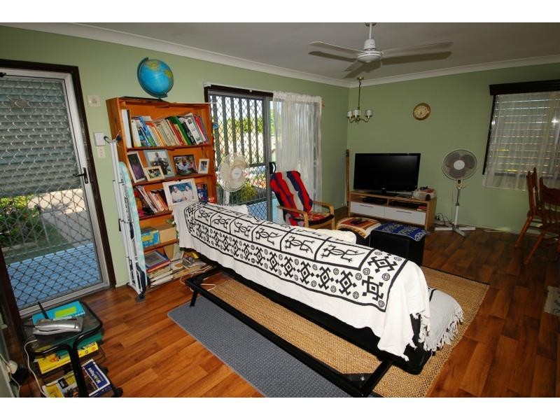 8 Banks Street, Wulguru QLD 4811