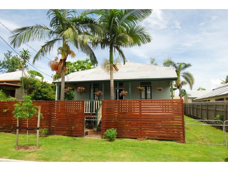 54 Davidson Street, South Townsville QLD 4810