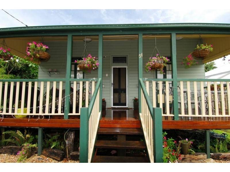 54 Davidson Street, South Townsville QLD 4810