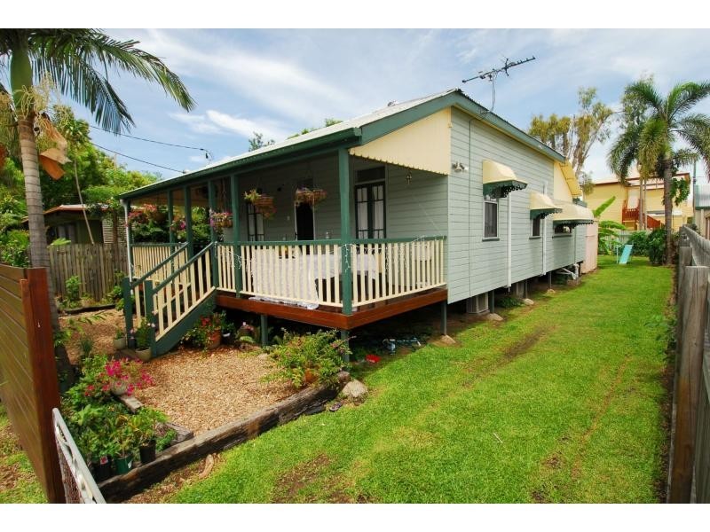 54 Davidson Street, South Townsville QLD 4810