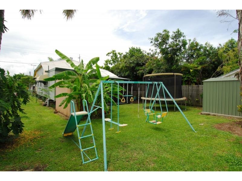 54 Davidson Street, South Townsville QLD 4810