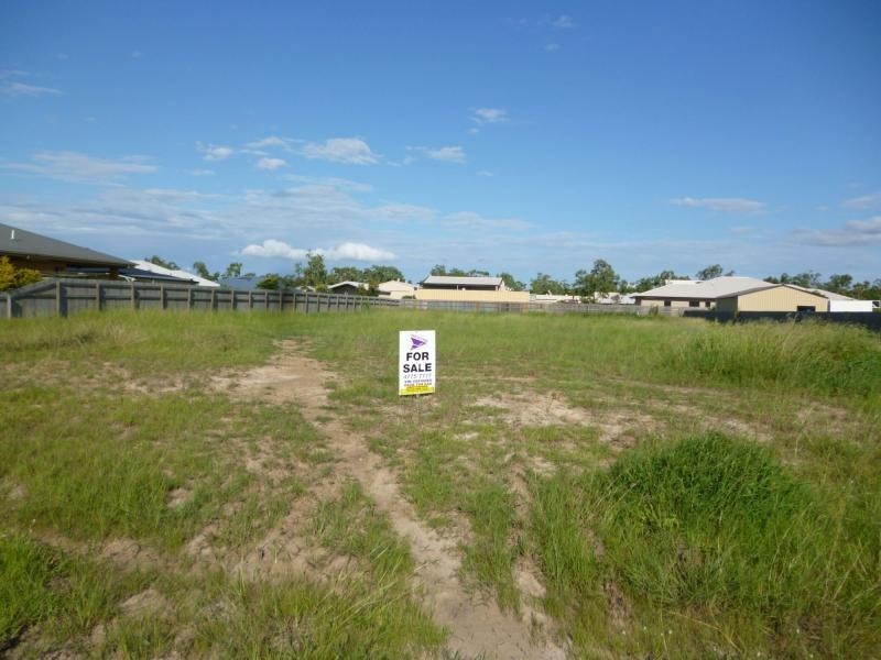 6 Wongabel Court, Mount Low QLD 4818