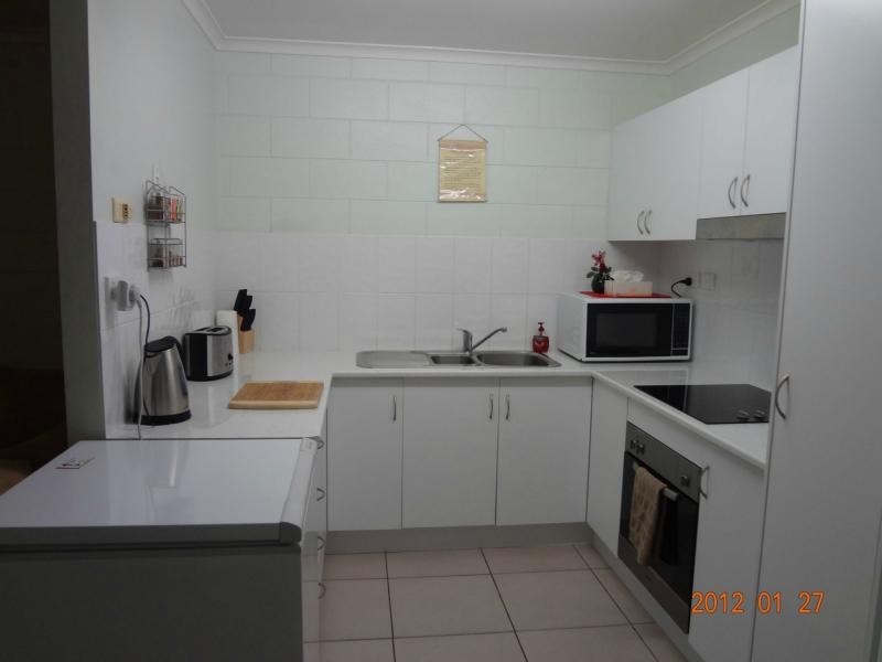 Unit 2/132 Queens Road, Hermit Park QLD 4812