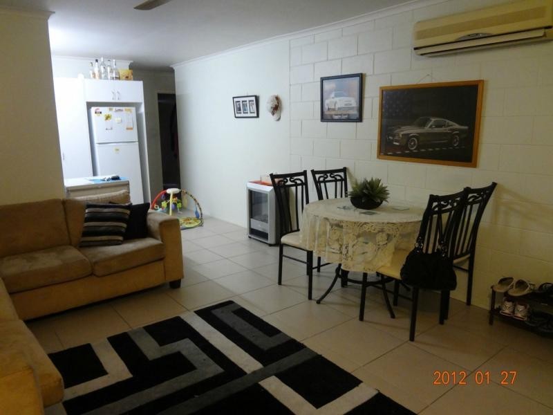 Unit 2/132 Queens Road, Hermit Park QLD 4812