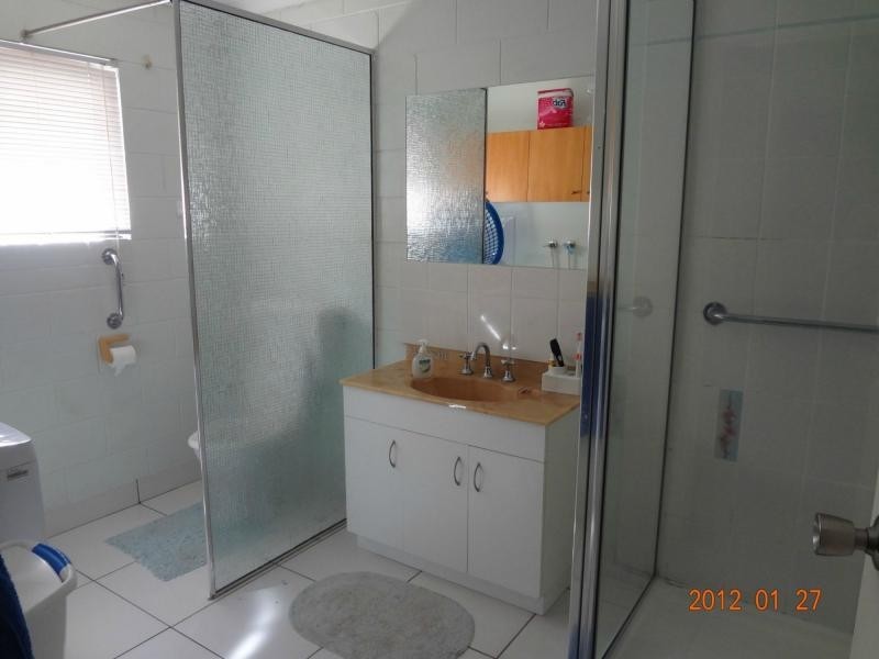 Unit 2/132 Queens Road, Hermit Park QLD 4812