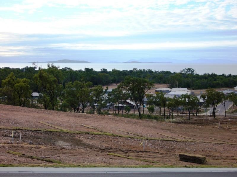 138 Goicoechea Drive, Bushland Beach QLD 4818
