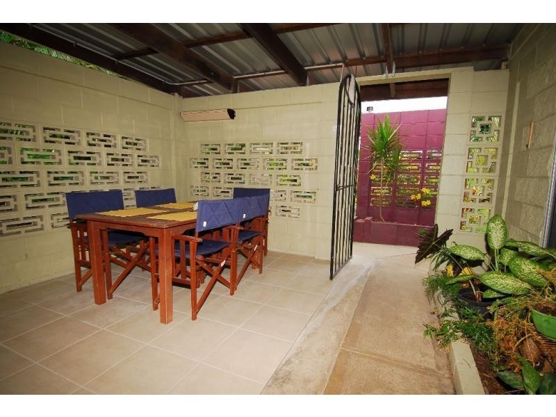 15 Sallows Street, Pallarenda QLD 4810