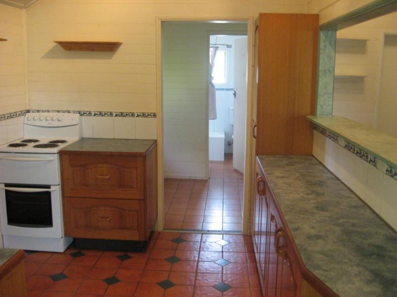 3 Echlin Street, West End QLD 4810