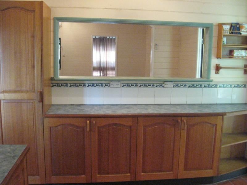 3 Echlin Street, West End QLD 4810