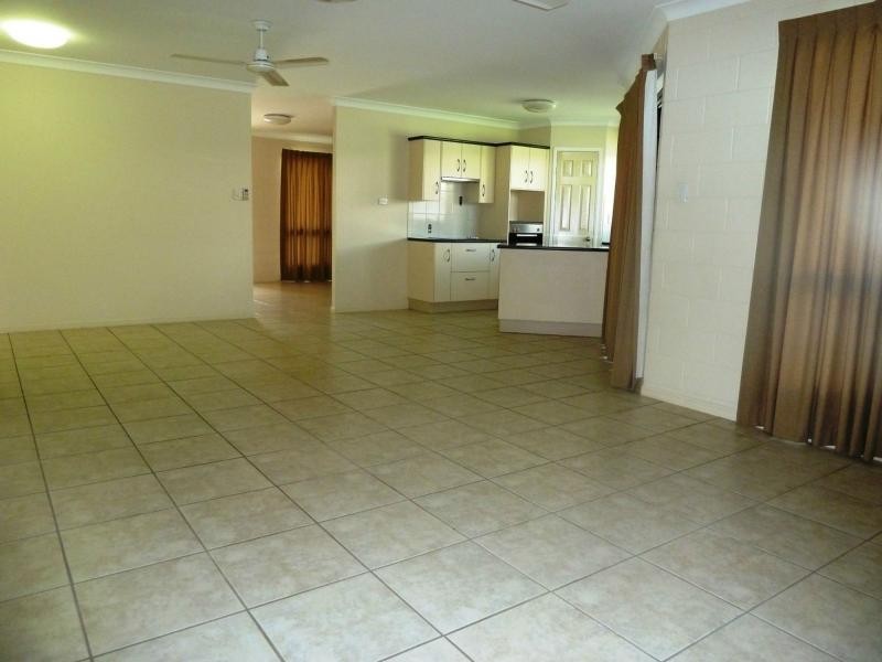 3 Thornbill Close, Kelso QLD 4815