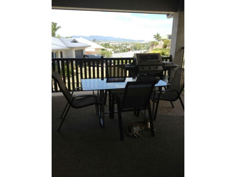 21 – 23 Glasgow Avenue, Mount Louisa QLD 4814