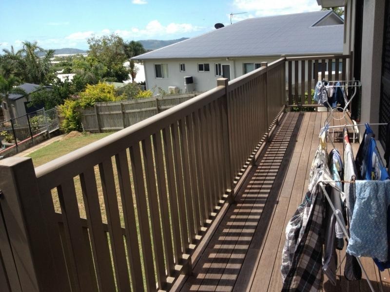 21 – 23 Glasgow Avenue, Mount Louisa QLD 4814