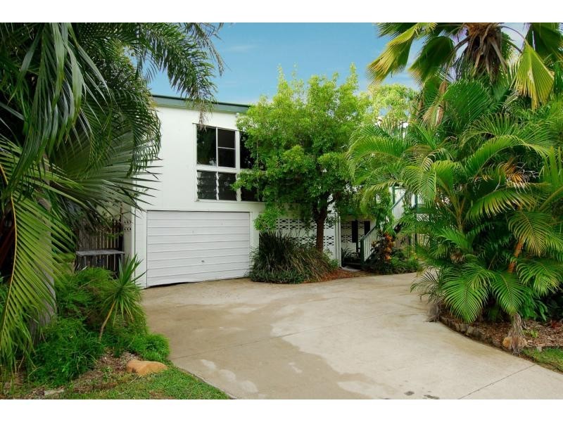 65 Poinciana Street, Cranbrook QLD 4814