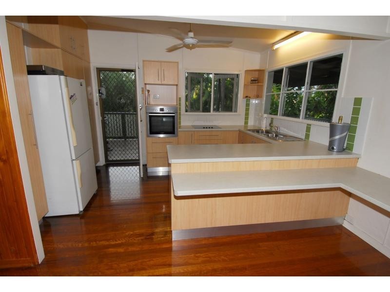 65 Poinciana Street, Cranbrook QLD 4814