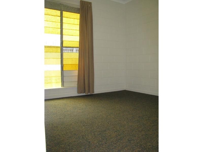 1 & 2/11 Boyes Court, Heatley QLD 4814