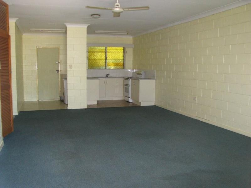 1 & 2/11 Boyes Court, Heatley QLD 4814