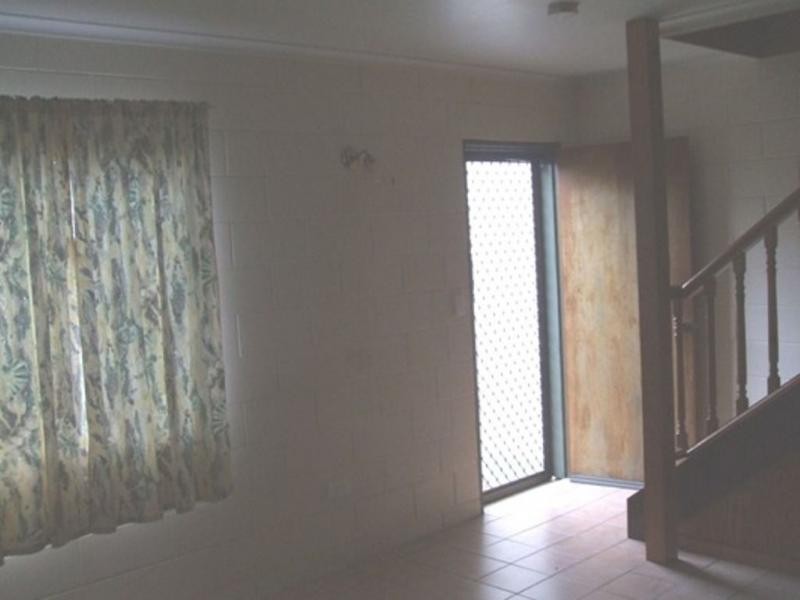 4/23 Park Street, Pimlico QLD 4812