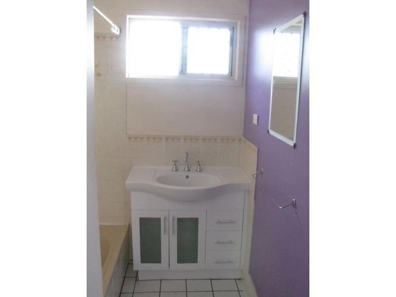 13 Venice Court, Kelso QLD 4815