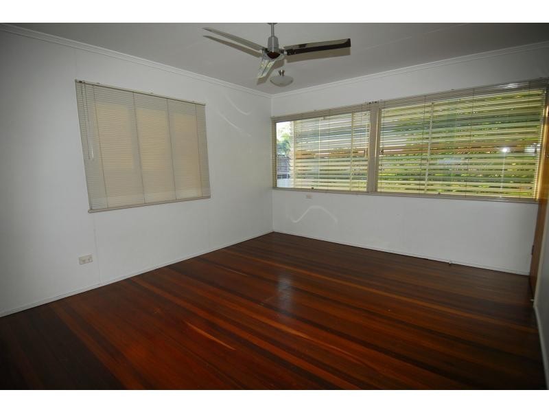 134 Charles Street, Cranbrook QLD 4814