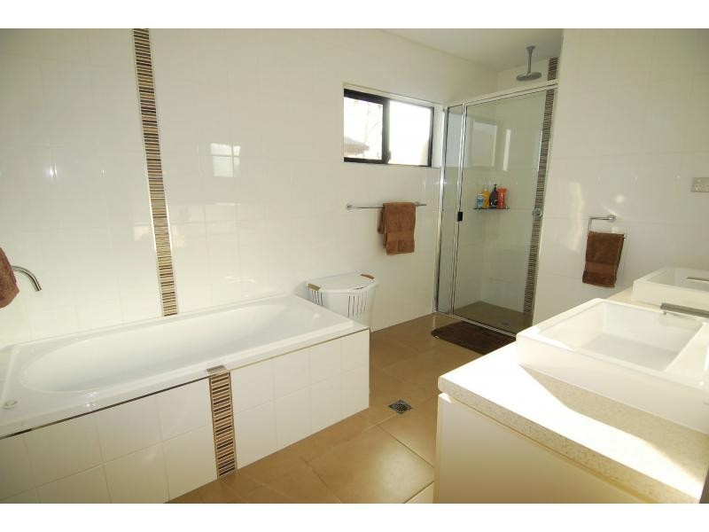 17 Shoalhaven Circuit, Bohle Plains QLD 4817