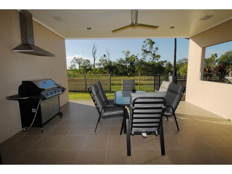 17 Shoalhaven Circuit, Bohle Plains QLD 4817