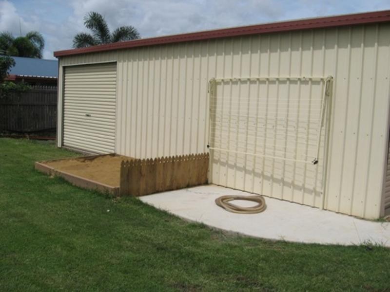 1 Mendi Drive, Bushland Beach QLD 4818