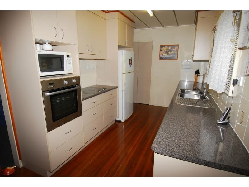 34 Silky Oak Street, Kirwan QLD 4817