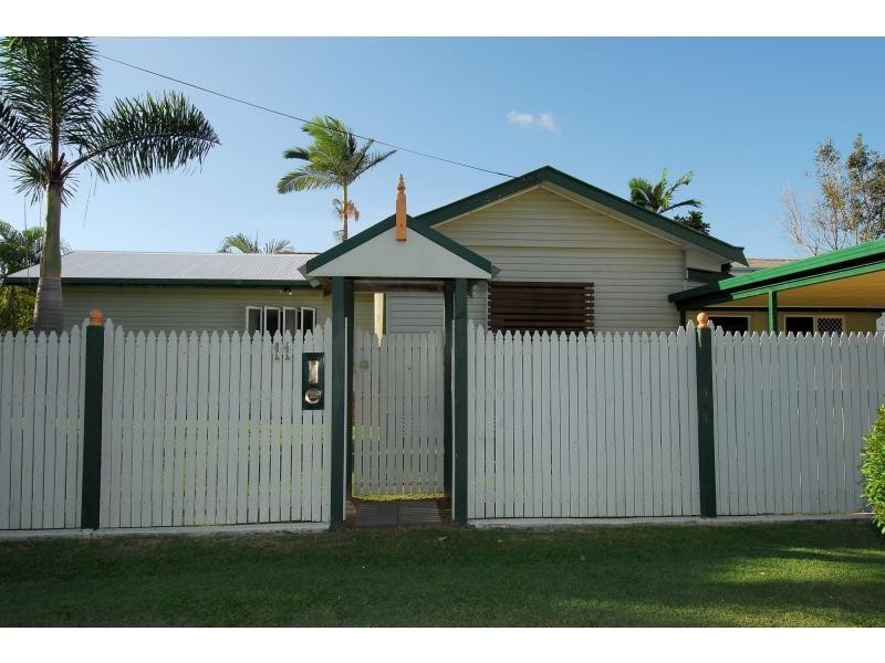 11 Albury Street, Pimlico QLD 4812