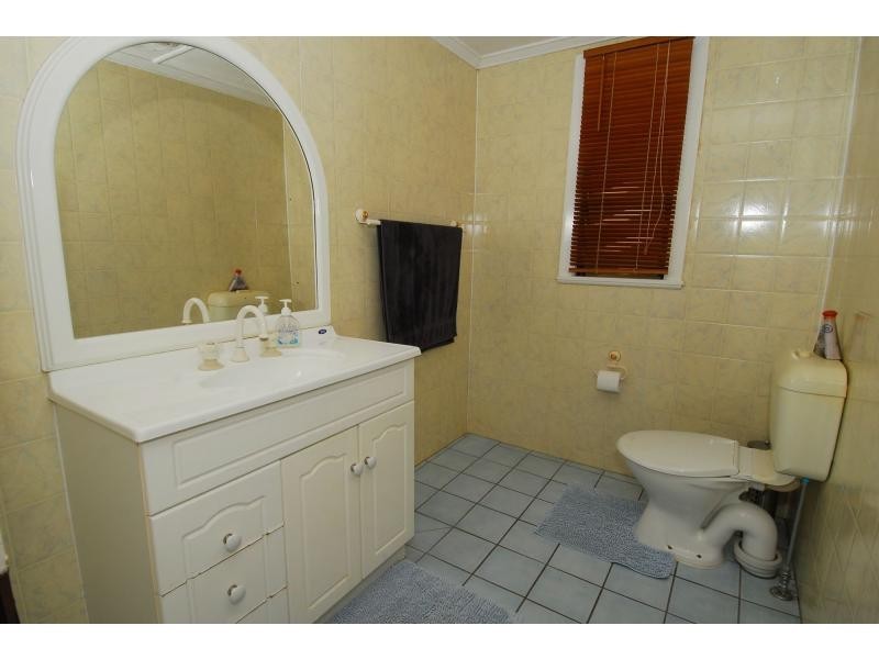 11 Albury Street, Pimlico QLD 4812