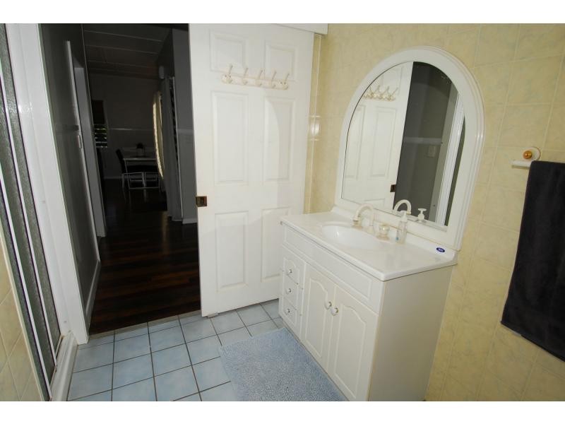 11 Albury Street, Pimlico QLD 4812