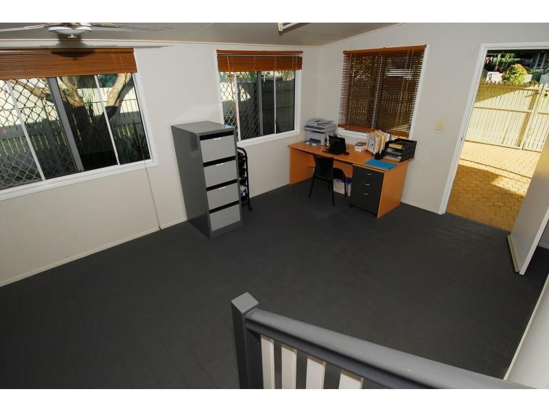 11 Albury Street, Pimlico QLD 4812