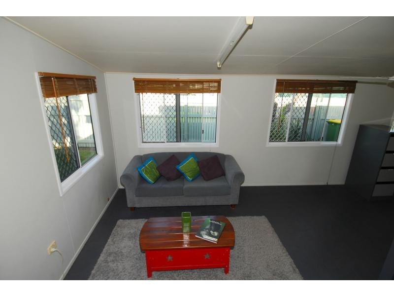 11 Albury Street, Pimlico QLD 4812