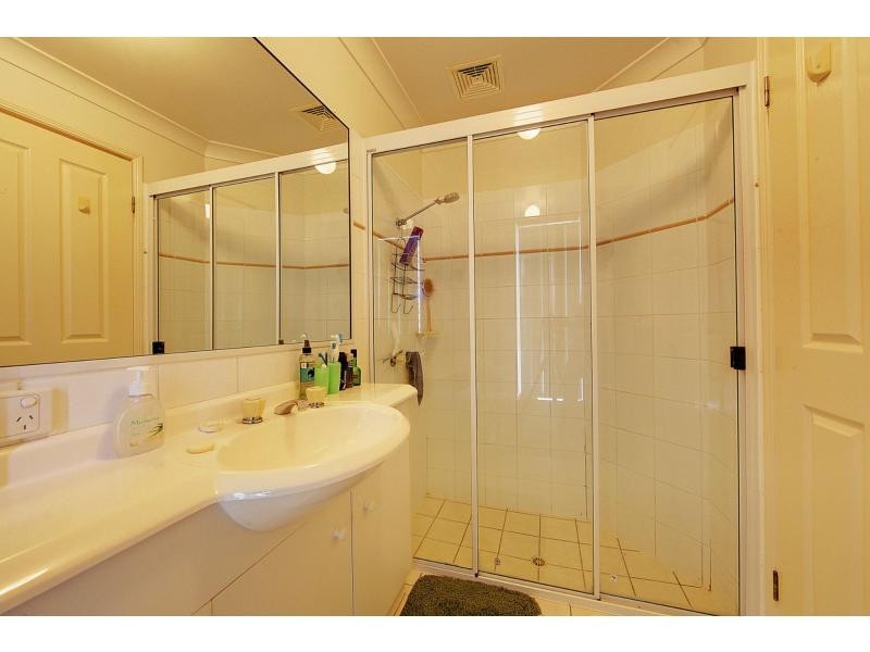 21 Cavill Avenue, Kirwan QLD 4817