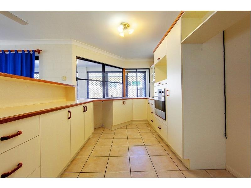 4 Pinnata Place, Kirwan QLD 4817