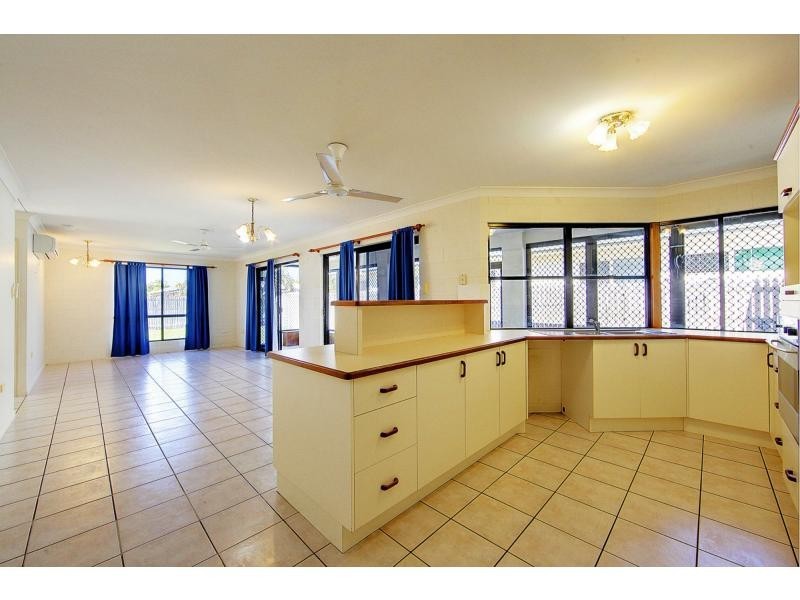 4 Pinnata Place, Kirwan QLD 4817